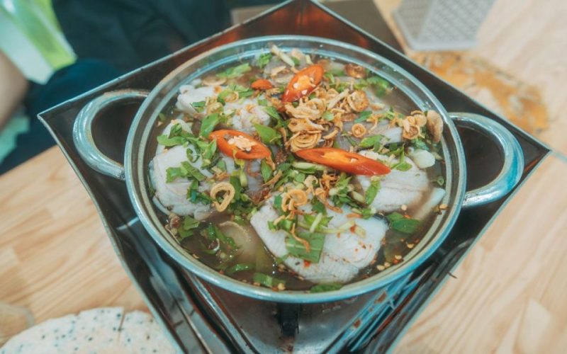 Lẩu Sơn Tùng - Trần Đại Nghĩa